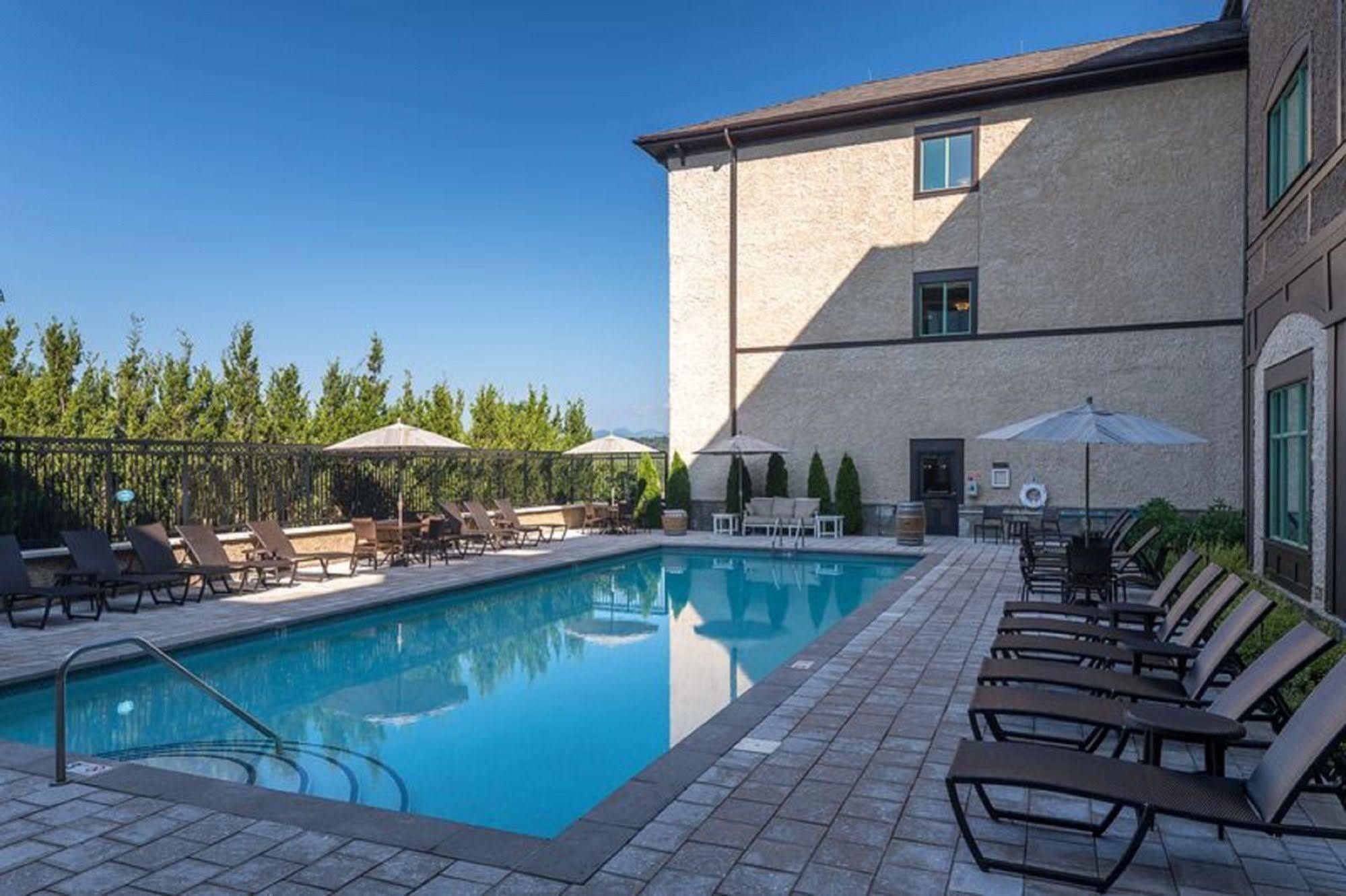 Village Hotel On Biltmore Estate 애쉬빌 외부 사진